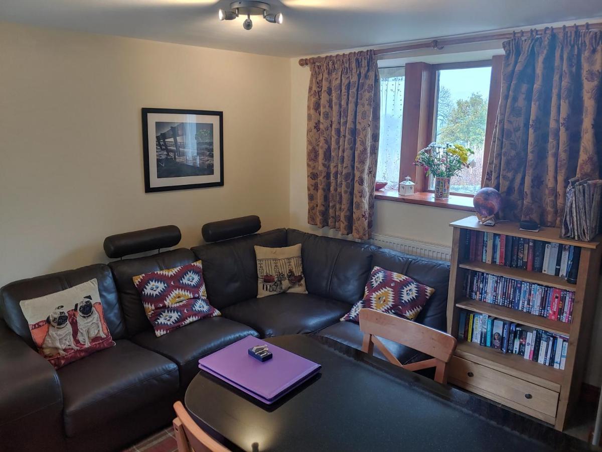 Pellcroft Cottage ホルムファース エクステリア 写真