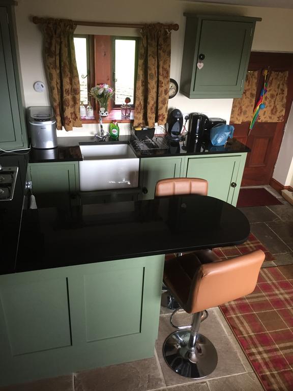 Pellcroft Cottage ホルムファース エクステリア 写真