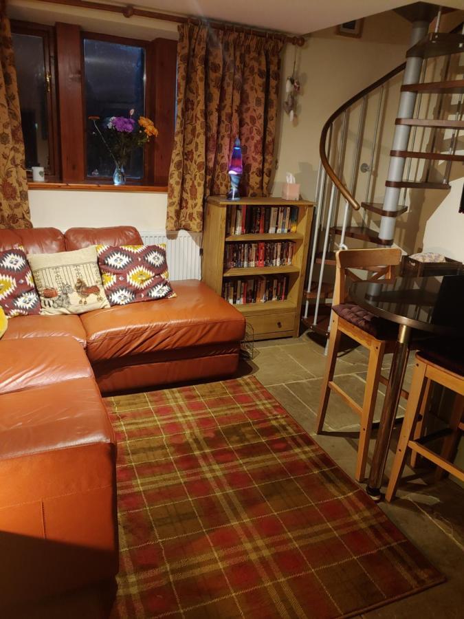 Pellcroft Cottage ホルムファース エクステリア 写真